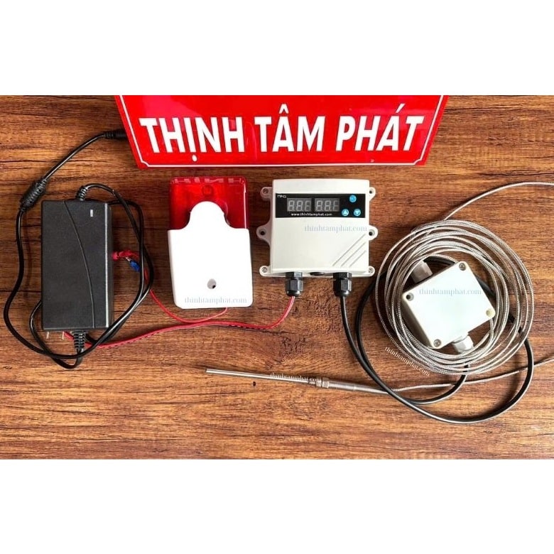 Đồng hồ cảnh báo nhiệt độ dùng đầu dò PT100
